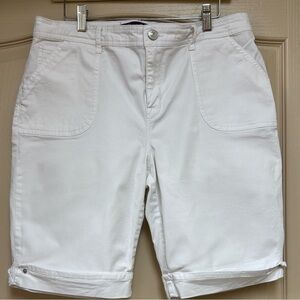 White Women's Shorts